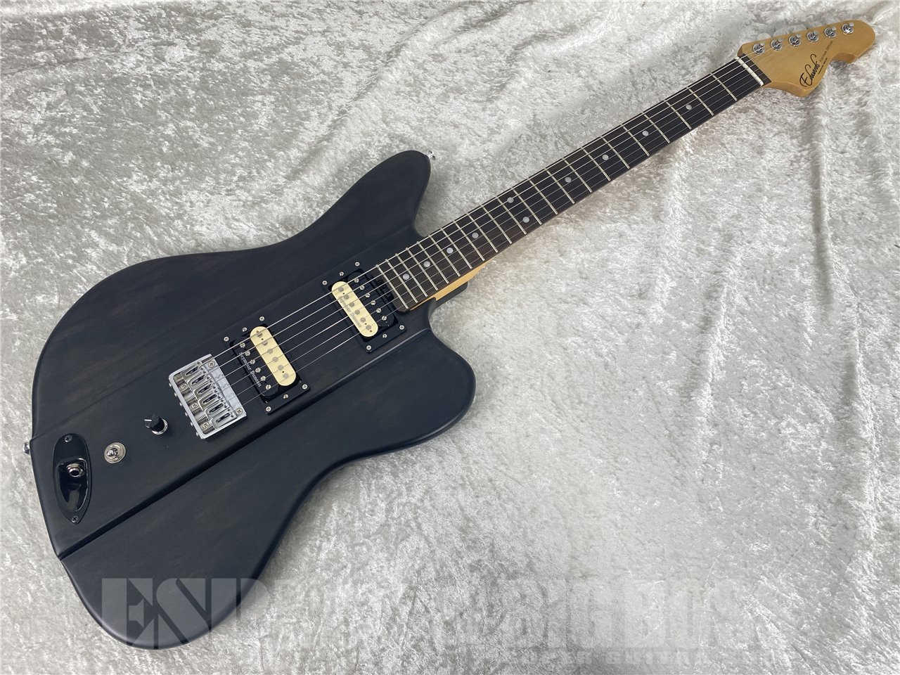 【即納可能】EDWARDS(エドワーズ)Platinum Edition KARMASTER (9mm Parabellum Bullet/滝 善充 Model) お茶の水駅前店(東京)