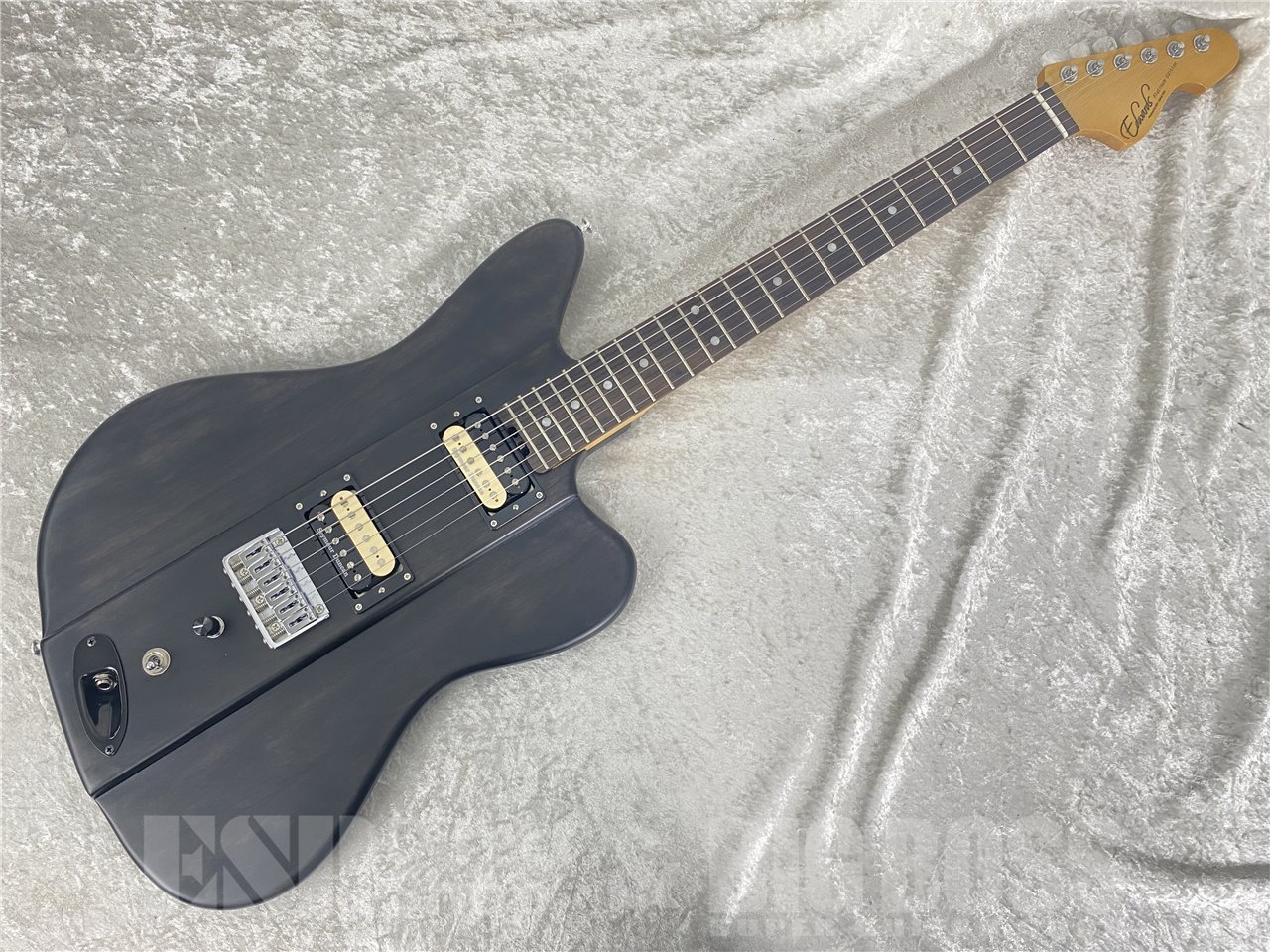 【即納可能】EDWARDS(エドワーズ)Platinum Edition KARMASTER (9mm Parabellum Bullet/滝 善充 Model) お茶の水駅前店(東京) - 2