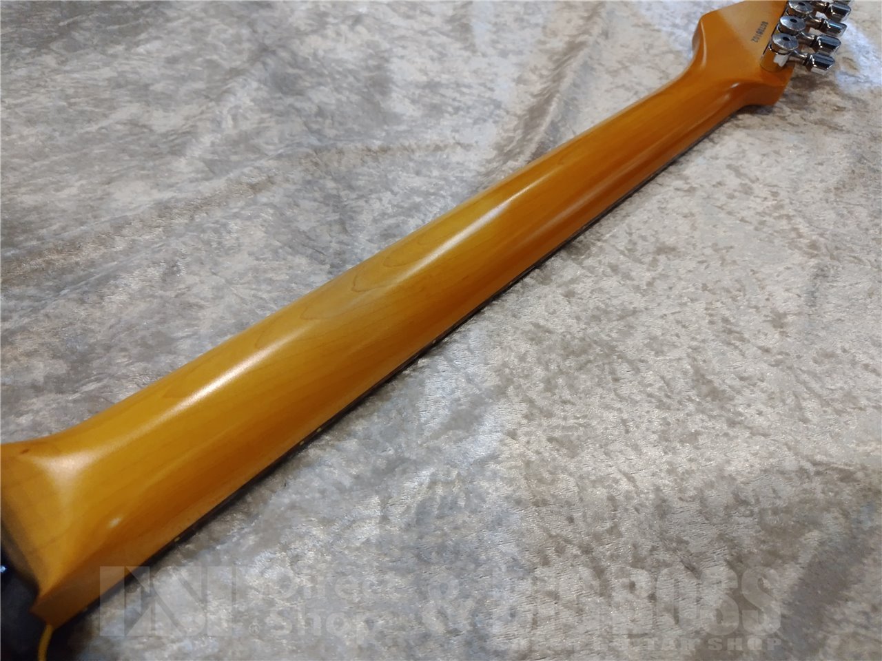 【即納可能/中古品】ESP THROBBER-STD (Black) 広島店 - 7