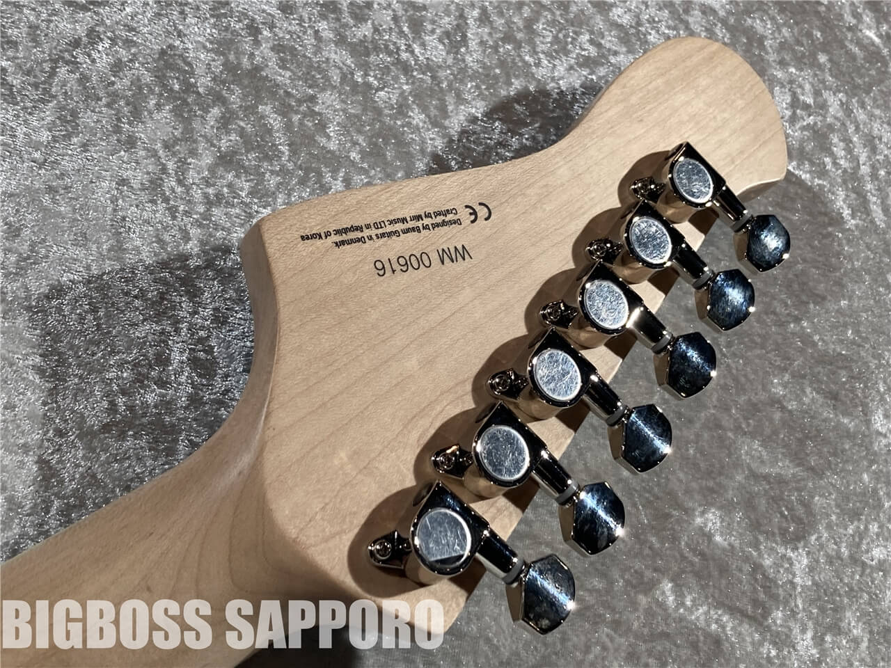 【即納可能】Baum Guitars(バウムギターズ) Wingman-W with Tremolo (Coral Blue) 札幌店