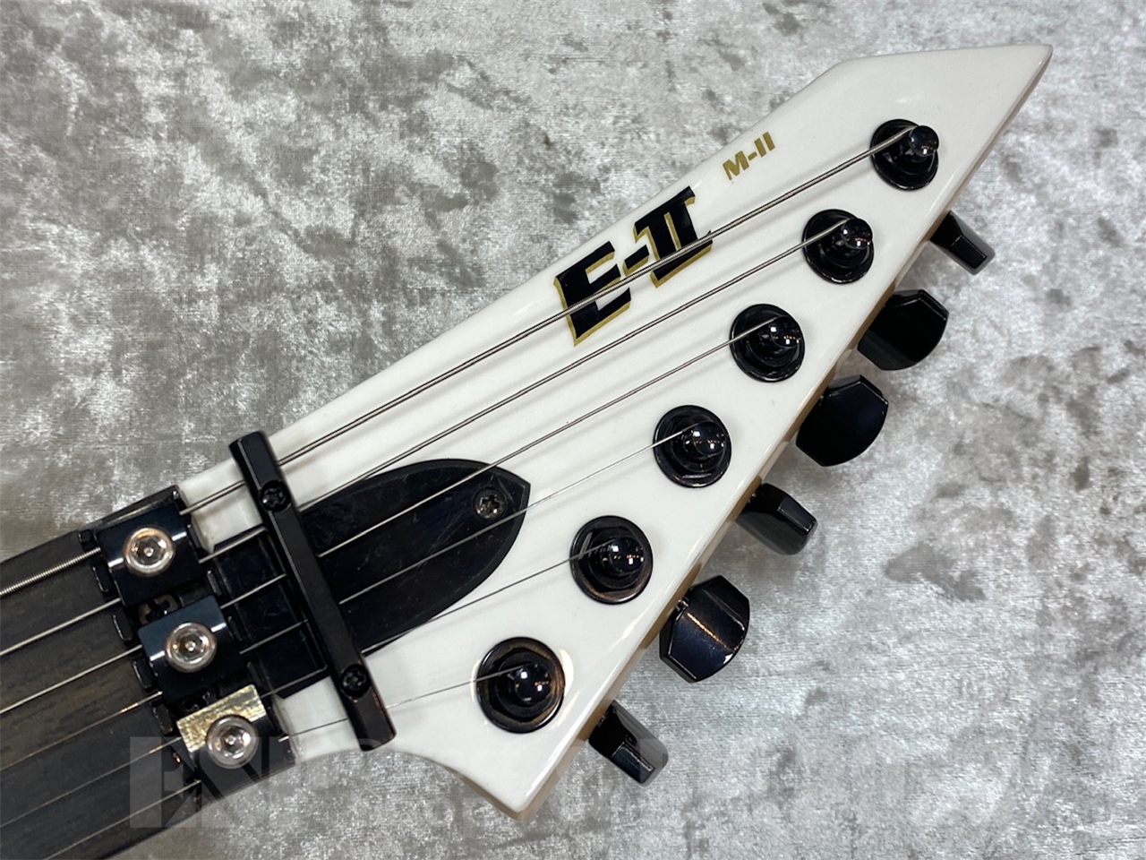 【即納可能】E-II(イーツー) M-II NECK THRU /Snow White　GWS - 7