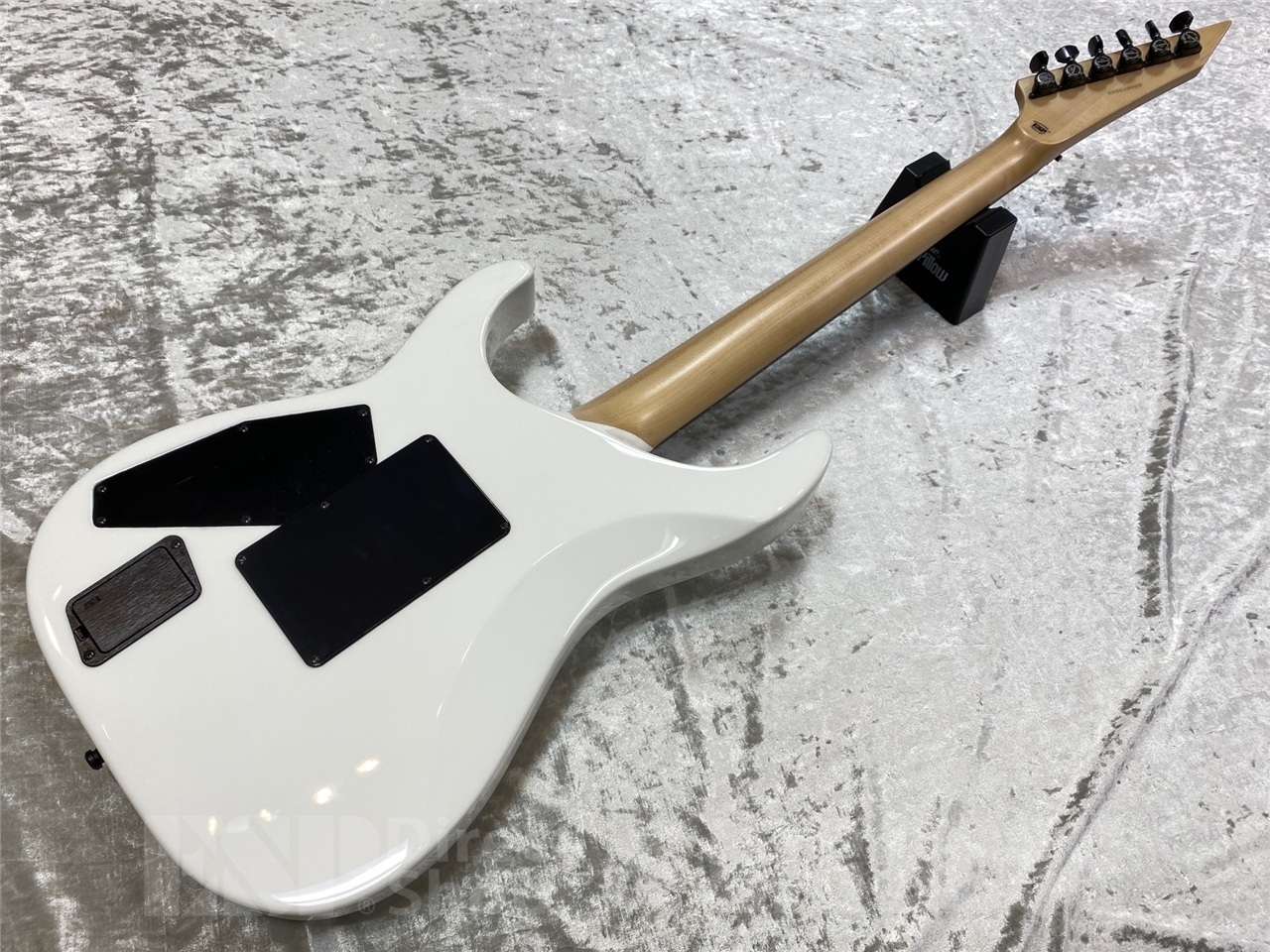 【即納可能】E-II(イーツー) M-II NECK THRU /Snow White　GWS - 8