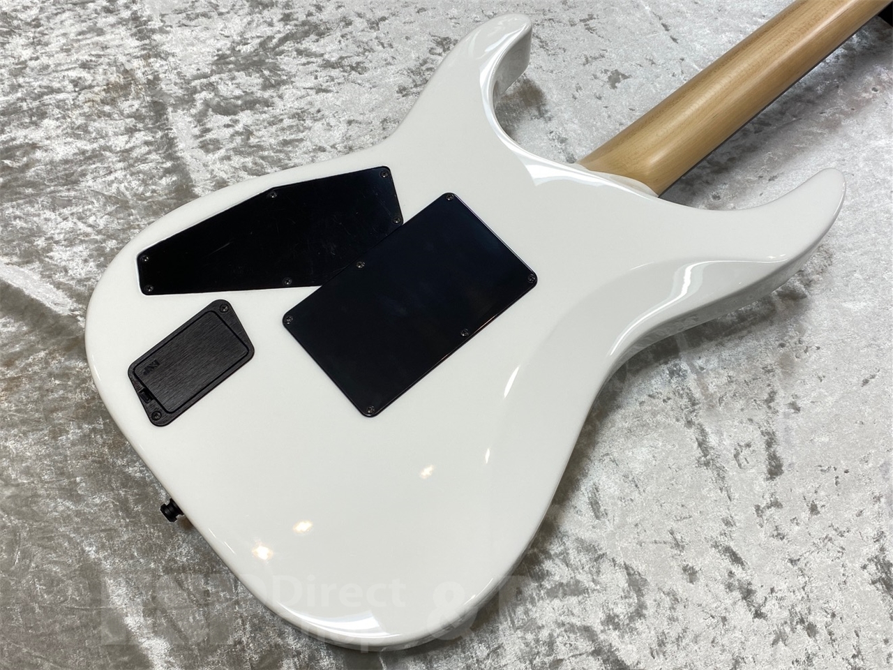 【即納可能】E-II(イーツー) M-II NECK THRU /Snow White　GWS - 9