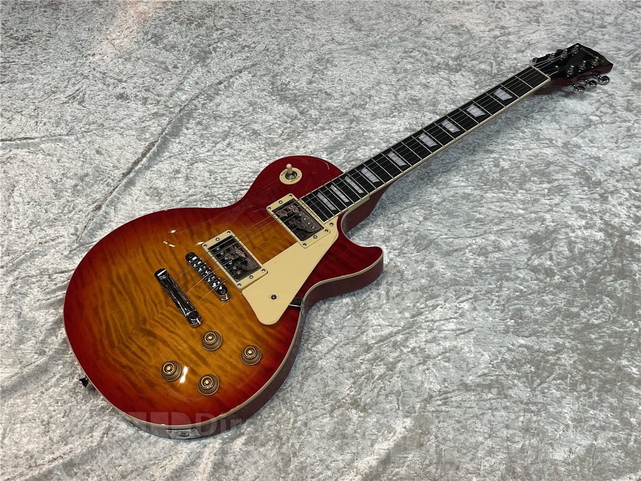 【中古品/即納可能】BUSKER'S (バスカーズ) BLP-500 (Heritage Cherry Sunburst) 広島店