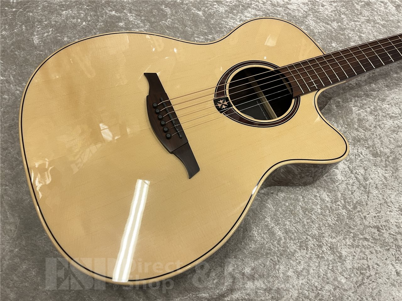 【即納可能】LAG Guitars(ラグギターズ)T218ACE(Natural) 名古屋店 - 2
