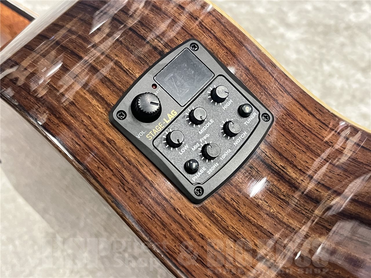 【即納可能】LAG Guitars(ラグギターズ)T218ACE(Natural) 名古屋店 - 5