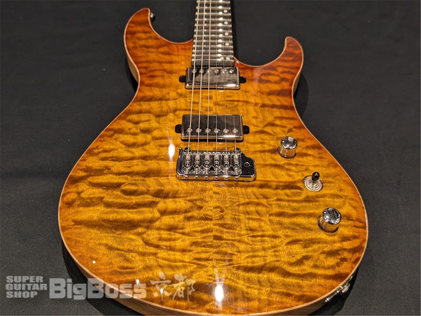 【即納可能】	Acacia Guitars(アカシアギターズ) Romulus 6 RAC / Gold Yellow 京都店