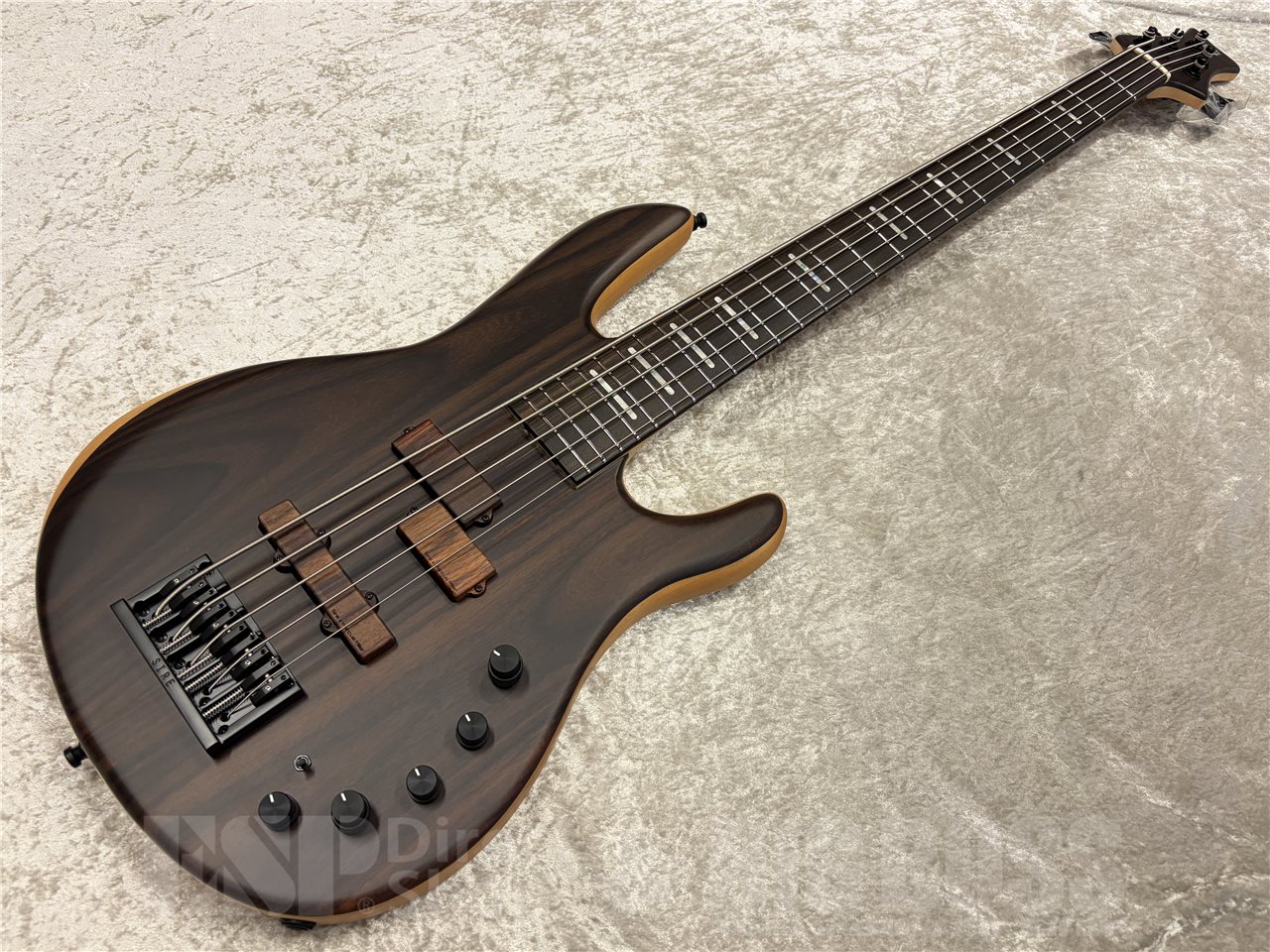 【即納可能】Sire（サイアー）Marcus Miller F10dc 5-String（Natural）　名古屋店