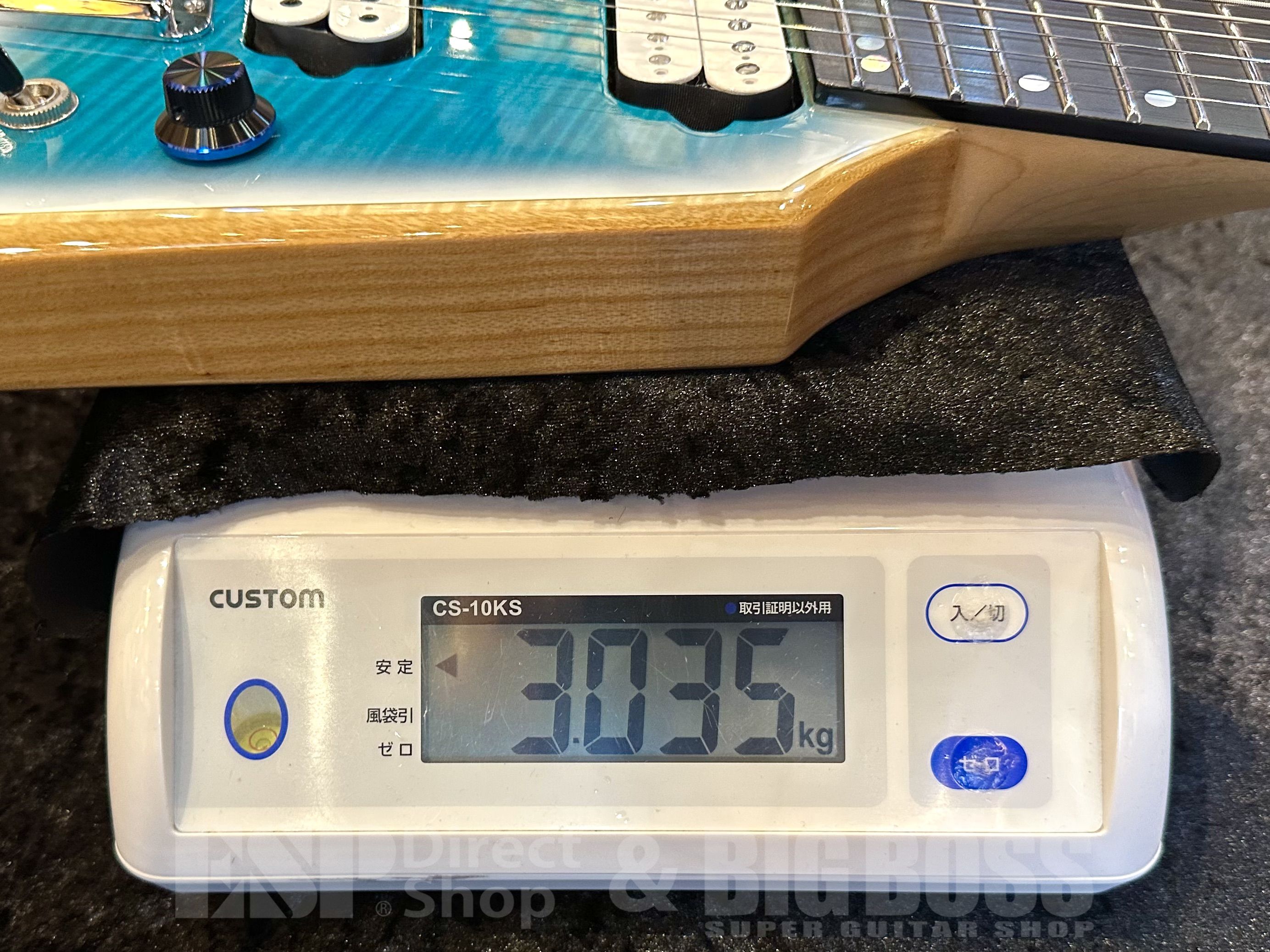【中古/即納可能】Ormsby Guitars METAL V HEADLESS G8 SA【ICE COOL】福岡店 - 11