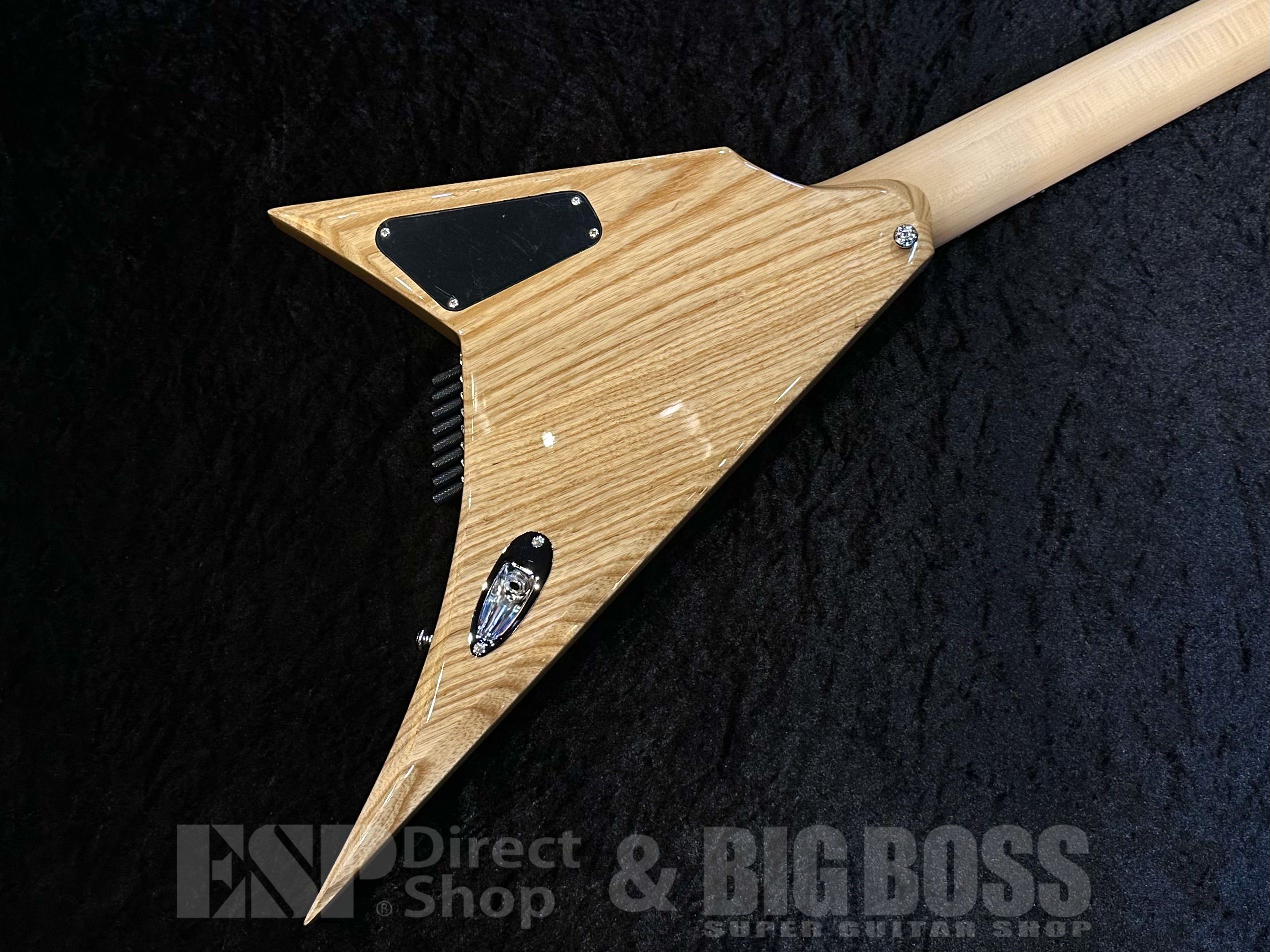 【中古/即納可能】Ormsby Guitars METAL V HEADLESS G8 SA【ICE COOL】福岡店 - 8