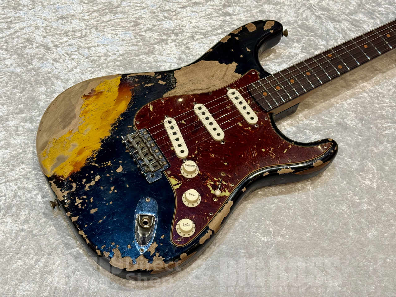 【中古/即納可能】Fender Custom Shop Limited Edition Roasted 1961 Stratocaster Super Heavy Relic【Black/3 Tone Sunburst】福岡店 - 3