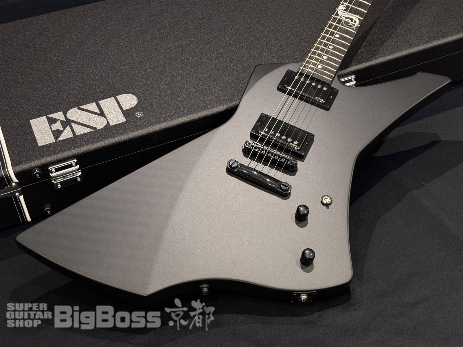 【即納可能】ESP(イーエスピー) SNAKEBYTE (METALLICA James Hetfieldモデル) / Black Satin 京都店 - 2