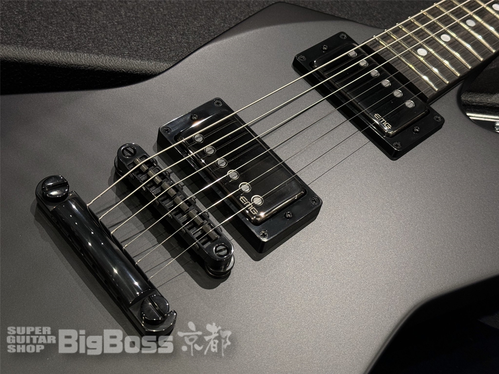 【即納可能】ESP(イーエスピー) SNAKEBYTE (METALLICA James Hetfieldモデル) / Black Satin 京都店 - 4