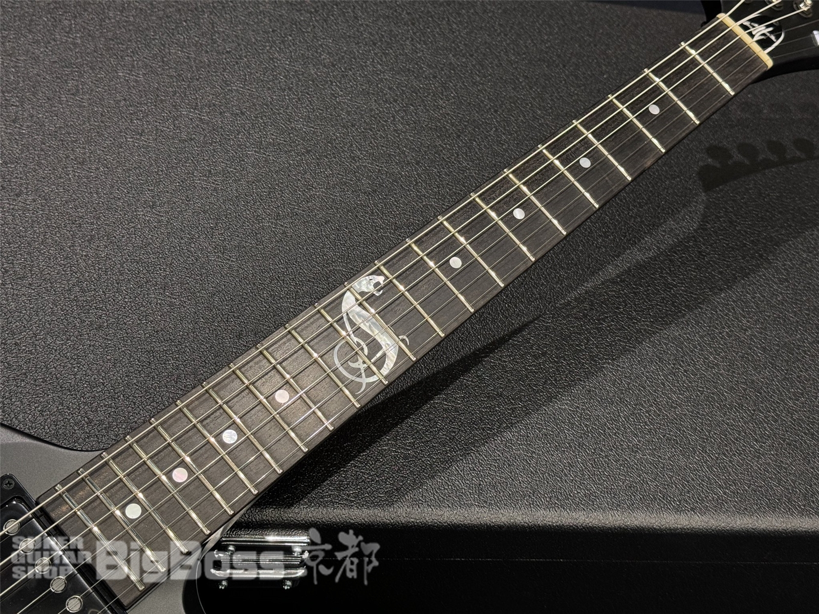 【即納可能】ESP(イーエスピー) SNAKEBYTE (METALLICA James Hetfieldモデル) / Black Satin 京都店 - 5