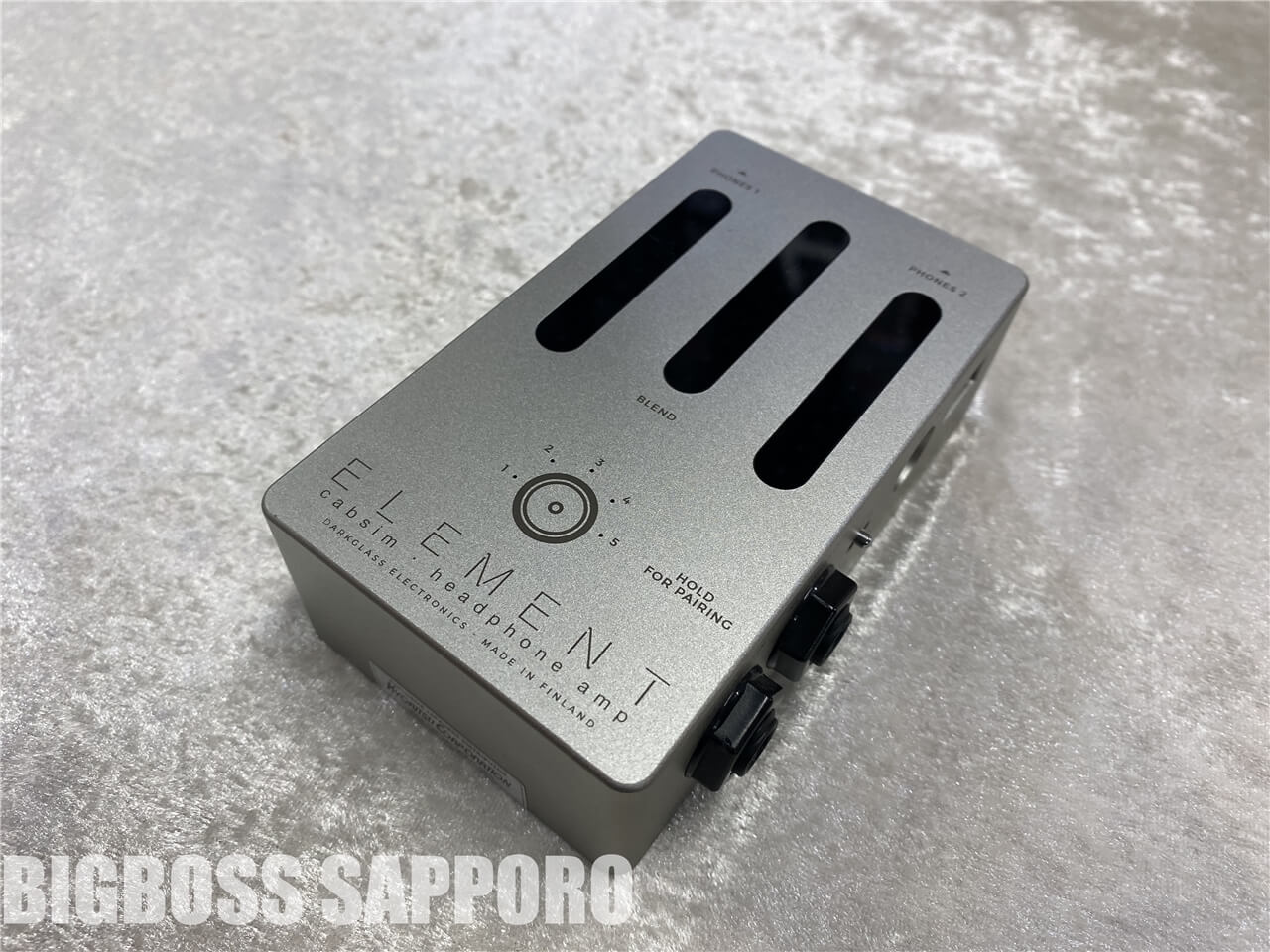 【即納可能】Darkglass Electronics(ダークグラスエレクトロニクス) ELEMENT (キャビネットシミュレーター／ヘッドフォンアンプ) 札幌店