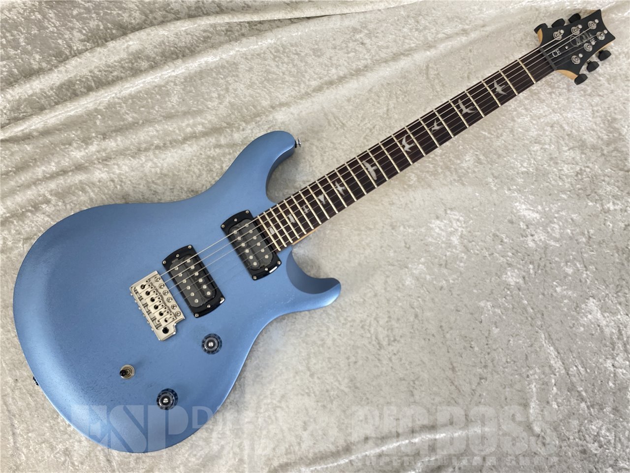 【即納可能】Paul Reed Smith(PRS/ポールリードスミス) SE CE 24 STANDARD SATIN(Ice Blue Metallic) お茶の水駅前店(東京)