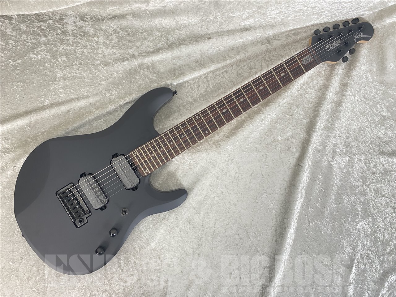 【即納可能】Sterling by MUSIC MAN(スターリンバイミュージックマン) John Petrucci Model JP70 (Stealth Black) お茶の水駅前店(東京) - 2