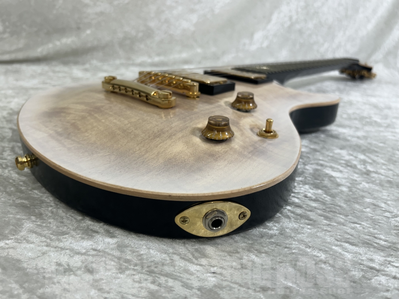 【即納可能】EDWARDS(エドワーズ) E-MYSTIQUE / See Thru White Sunburst お茶の水駅前店(東京)