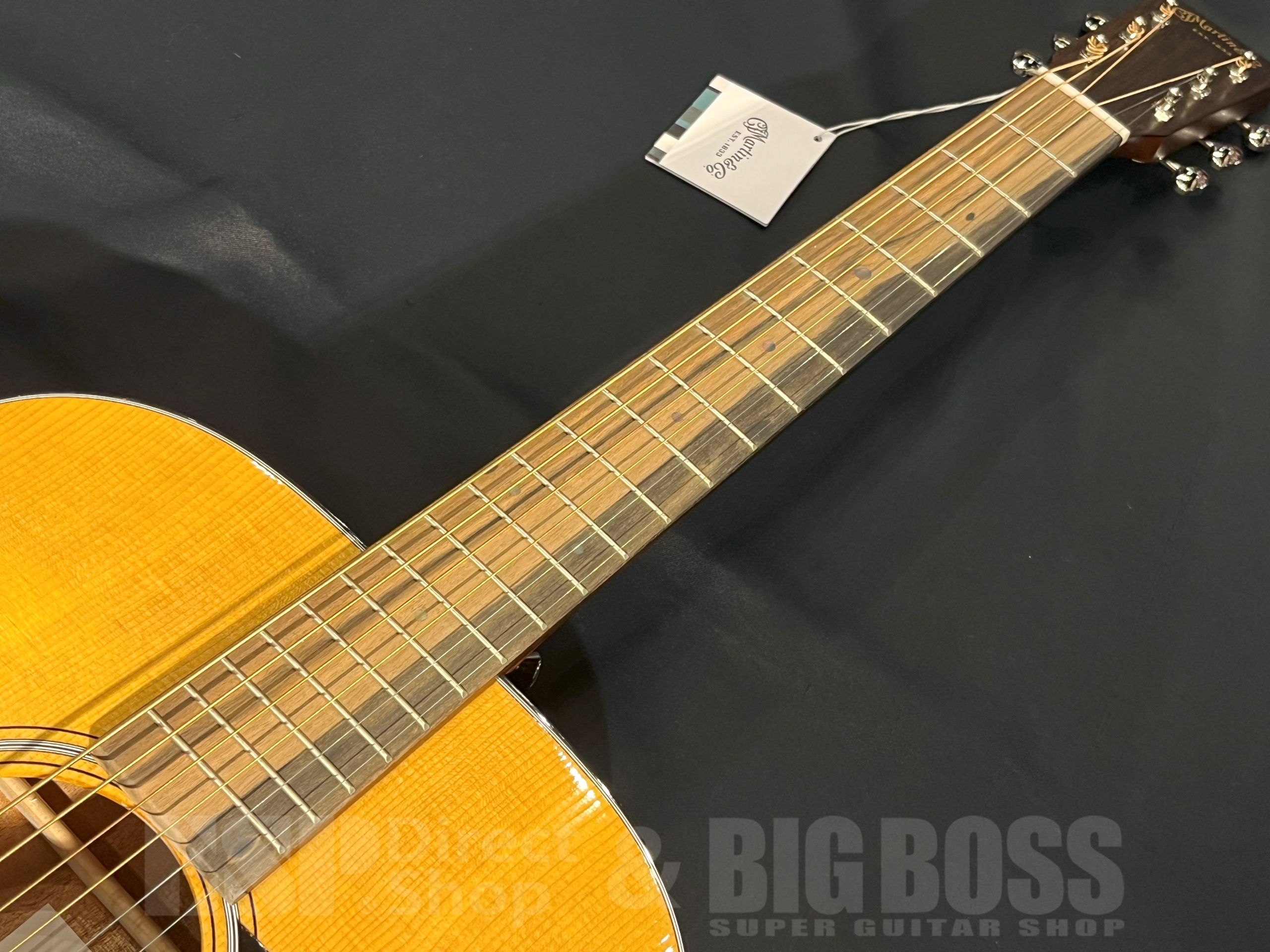 【即納可能】Martin(マーティン) 000E Retro Plus Mahogany / 大阪店