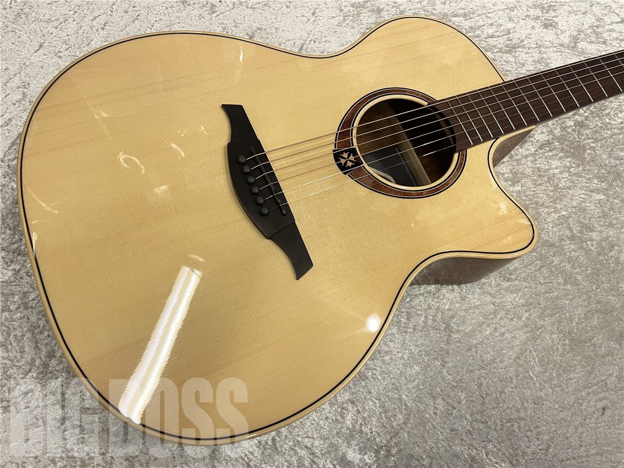 【即納可能】LAG Guitars（ラグギターズ）T88ACE（Natural）　名古屋店