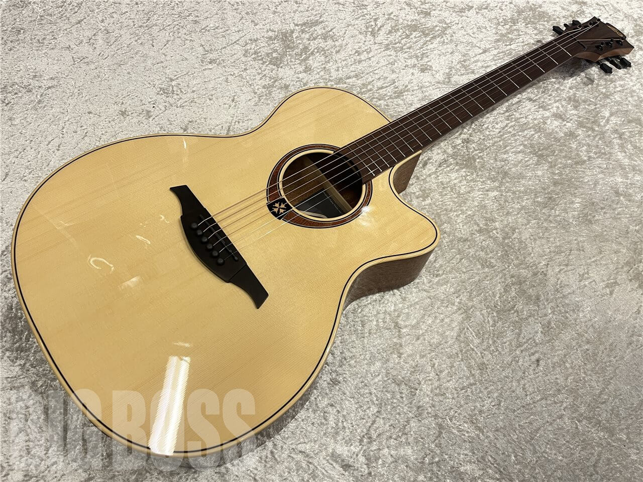【即納可能】LAG Guitars（ラグギターズ）T88ACE（Natural）　名古屋店