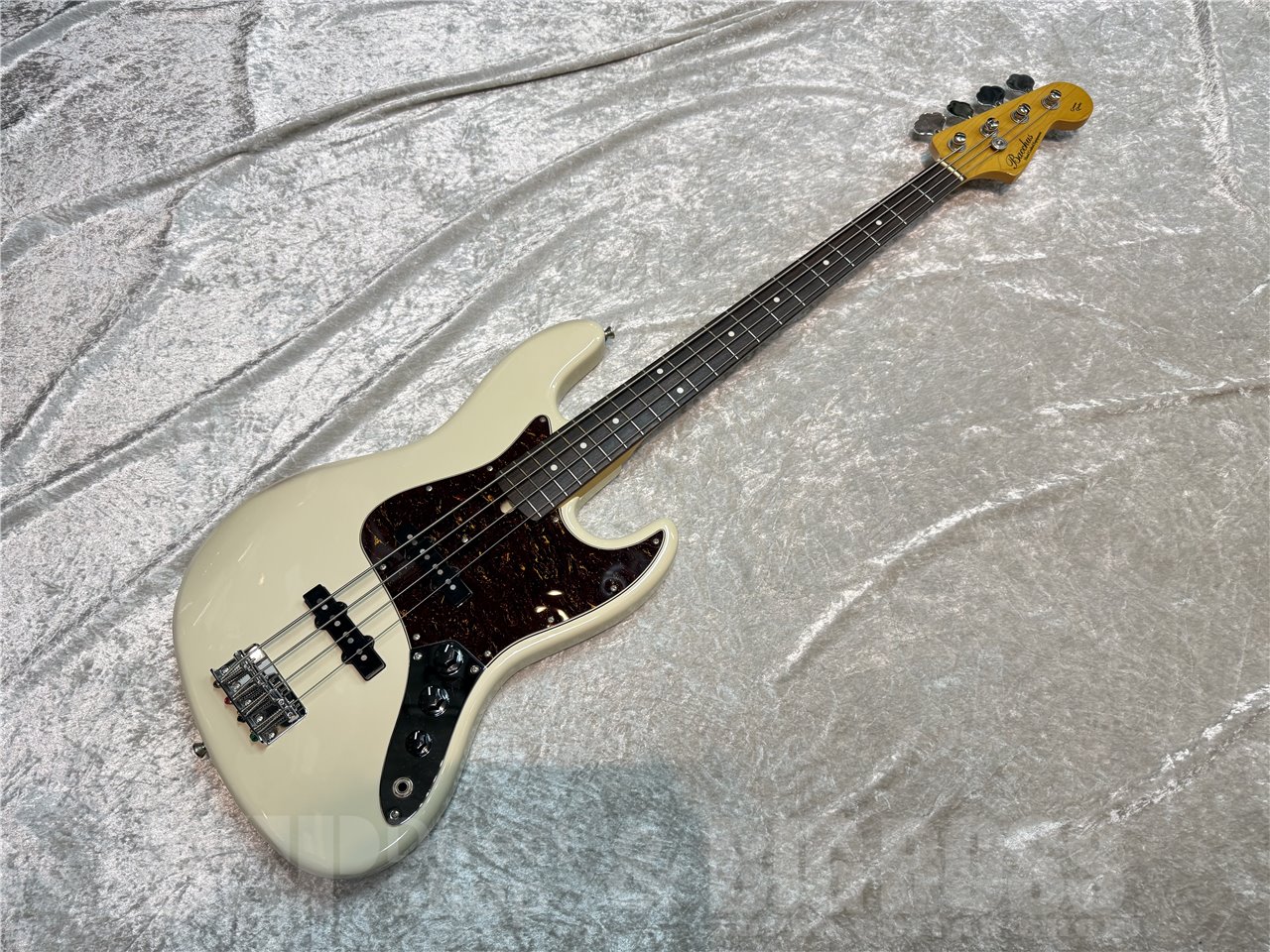 【中古品/即納可能】Bacchus BJB-700 (OWT) 広島店