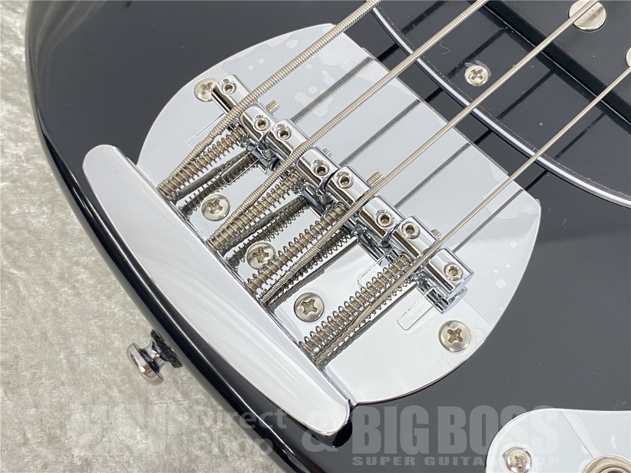 【即納可能】Sterling by MUSIC MAN(スターリンバイミュージックマン) S.U.B RAY4 / Black お茶の水駅前店(東京) - 4