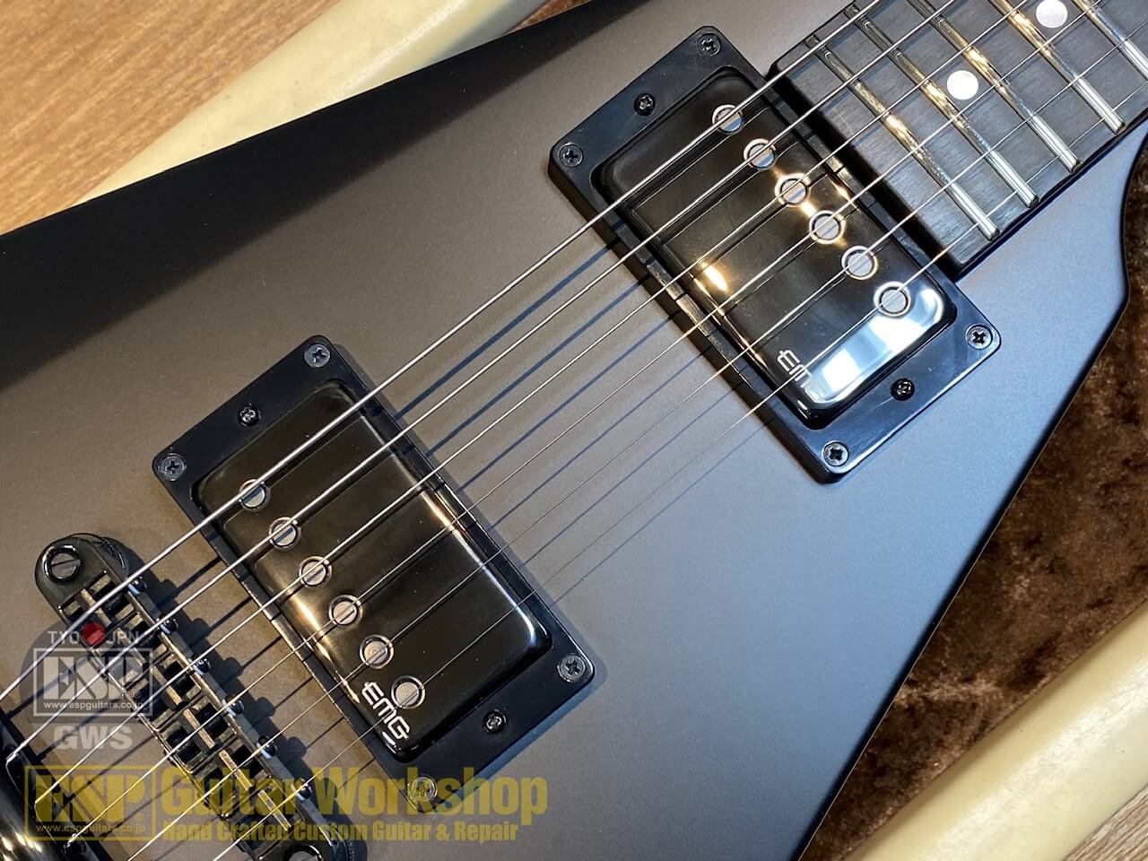 ESP E-II ST-2 ハードケース付 美品 - 楽器、器材