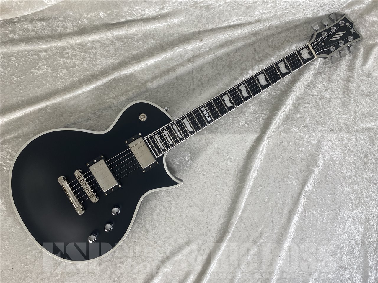【即納可能】E-II(イーツー) EC BB (Black Satin) お茶の水駅前店(東京) - 2