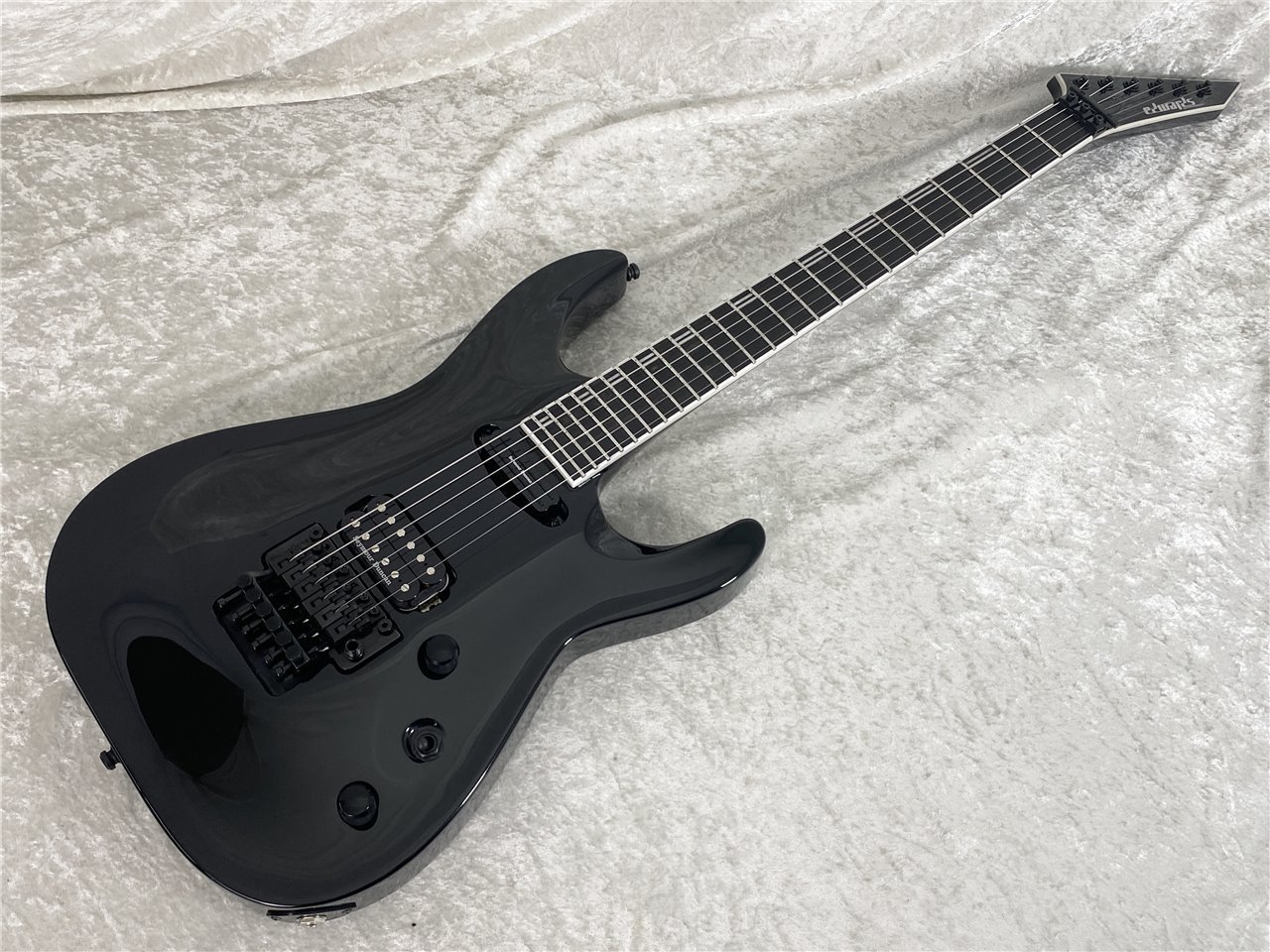 【即納可能】EDWARDS(エドワーズ) E-HORIZON-I / Black お茶の水駅前店(東京)