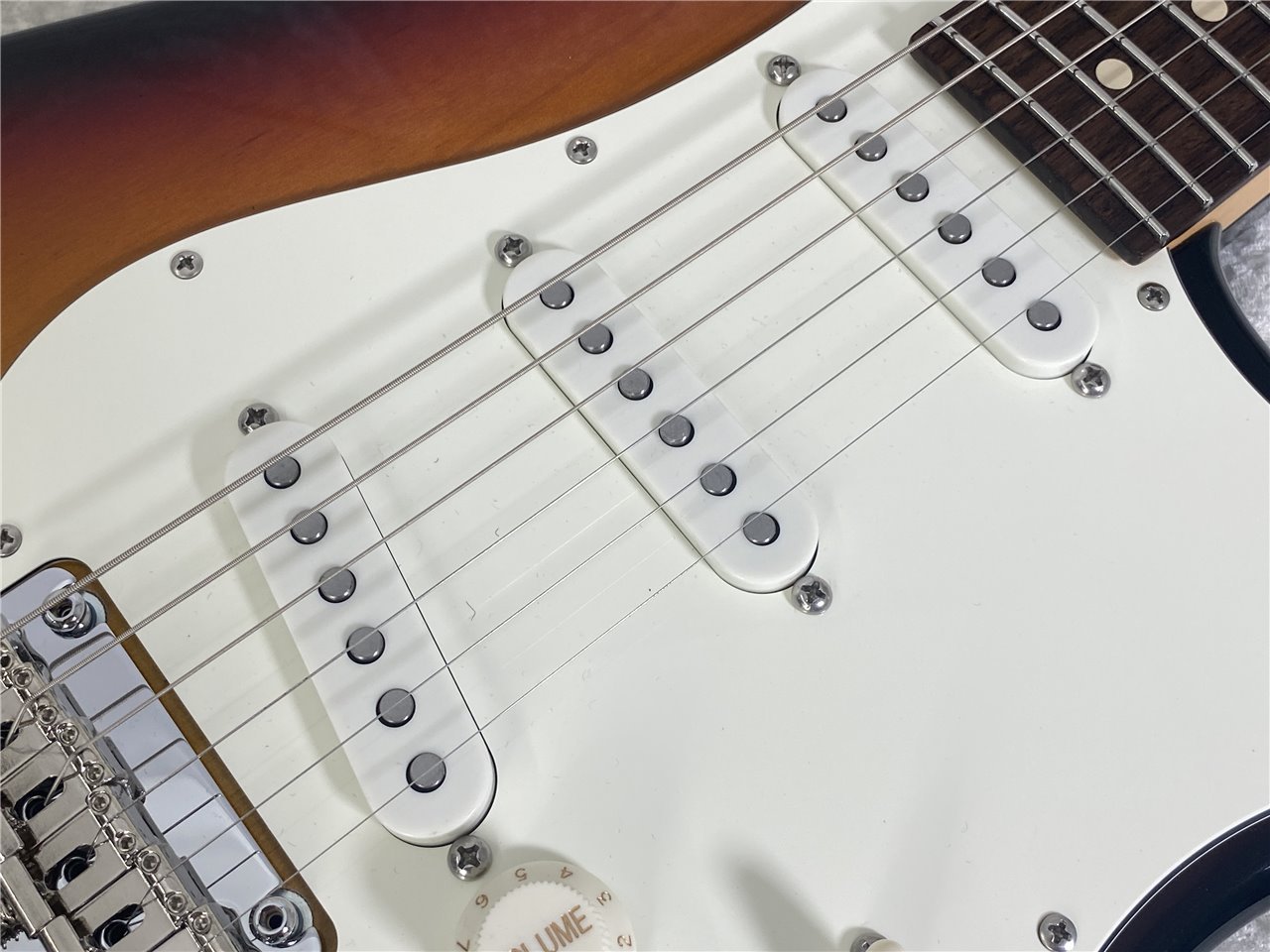 【即納可能】Suhr(サー) Classic S (3 Tone Burst) お茶の水駅前店(東京) - 6