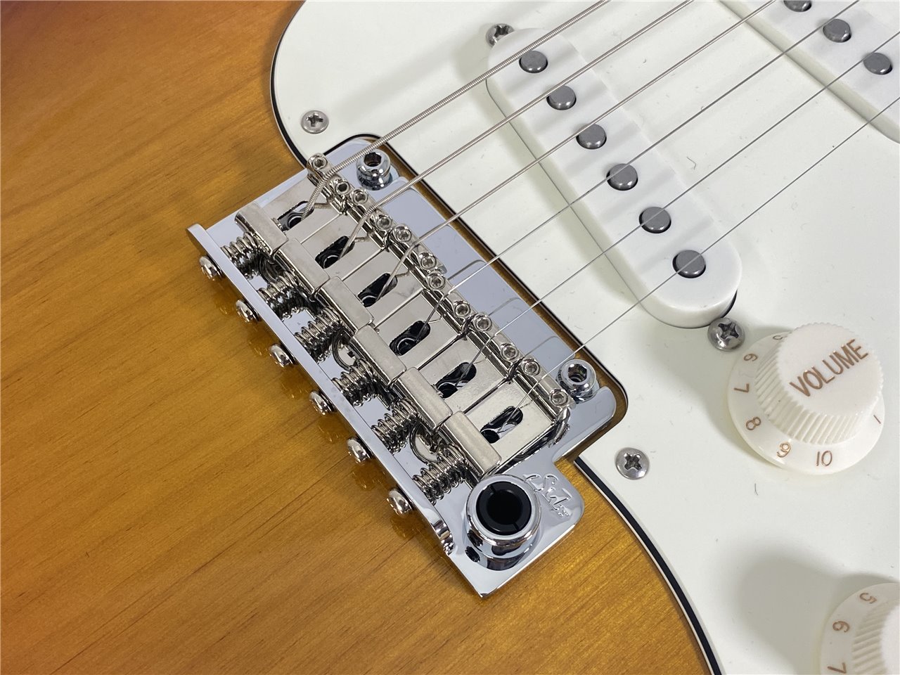 【即納可能】Suhr(サー) Classic S (3 Tone Burst) お茶の水駅前店(東京) - 5