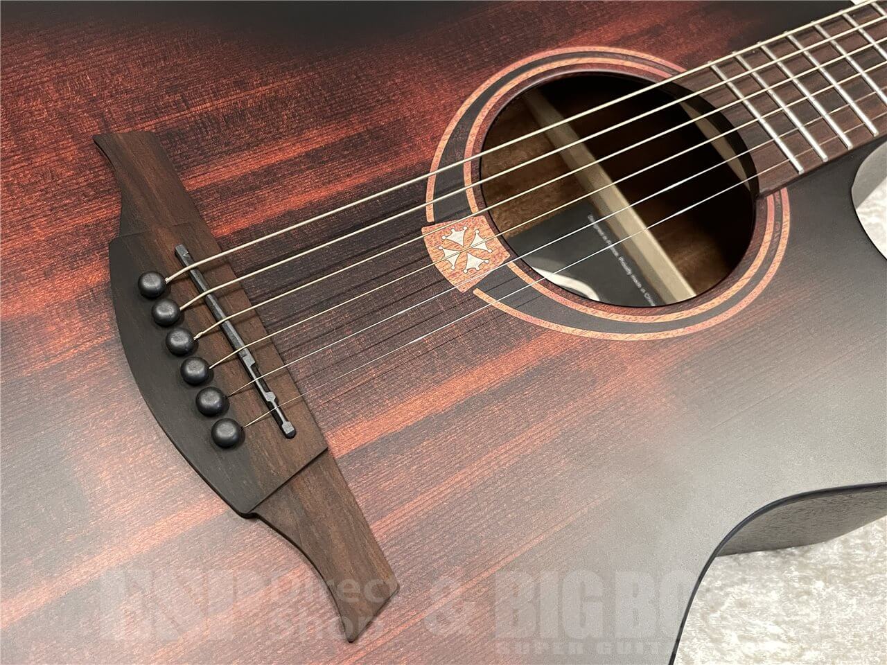 【即納可能】LAG Guitars（ラグギターズ）T70ACE（BLACK & BROWN）　名古屋店