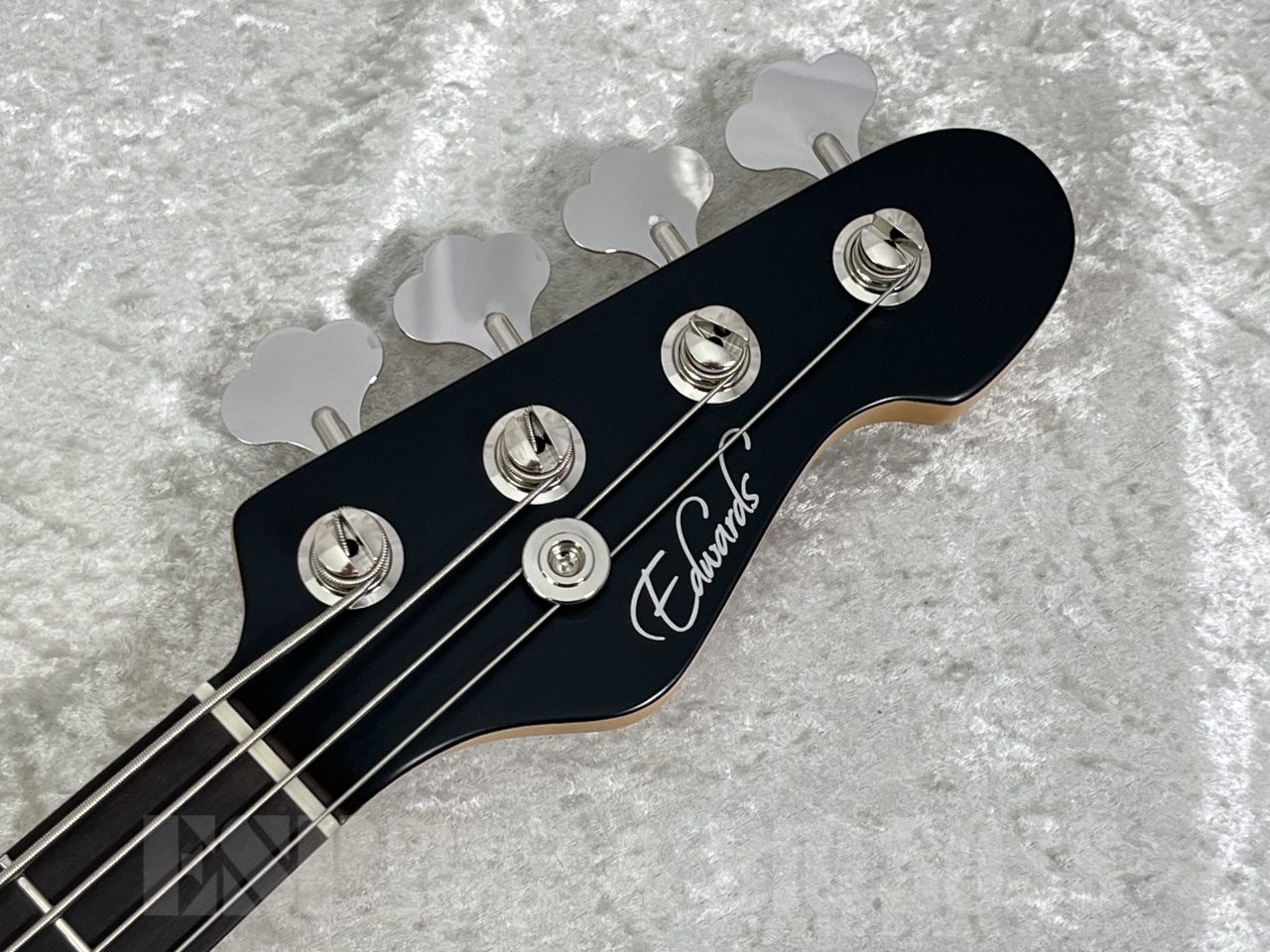 【即納可能】EDWARDS Platinum Edition(エドワーズプラチナムエディション) E-HTB-01 (The Novembers, Petit Brabancon/高松浩史モデル) お茶の水駅前店(東京)