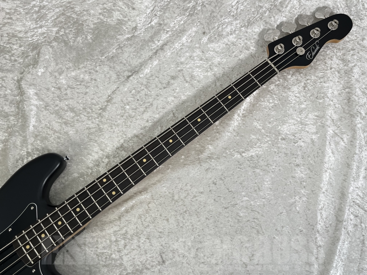 【即納可能】EDWARDS Platinum Edition(エドワーズプラチナムエディション) E-HTB-01 (The Novembers, Petit Brabancon/高松浩史モデル) お茶の水駅前店(東京)