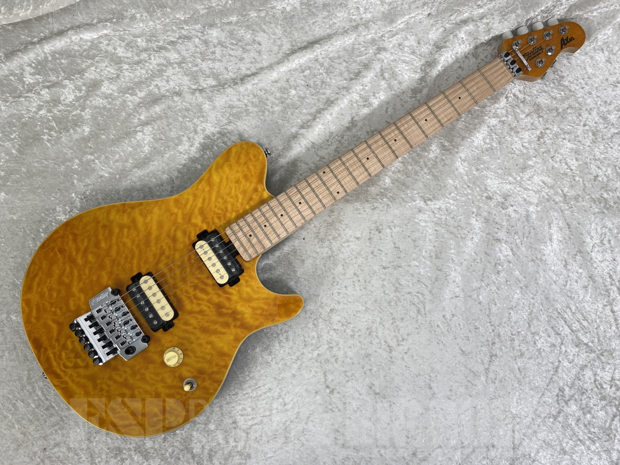 【即納可能】Sterling by MUSICMAN(スターリン バイ ミュージックマン) AX40-TGO-M / Trans Gold お茶の水駅前店(東京)