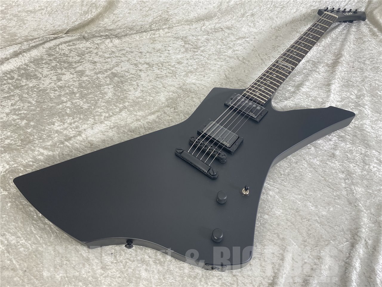 【即納可能】LTD(エルティーディー) SNAKEBYTE / Black Satin (METALLICA/James Hetfieldモデル) お茶の水駅前店(東京)