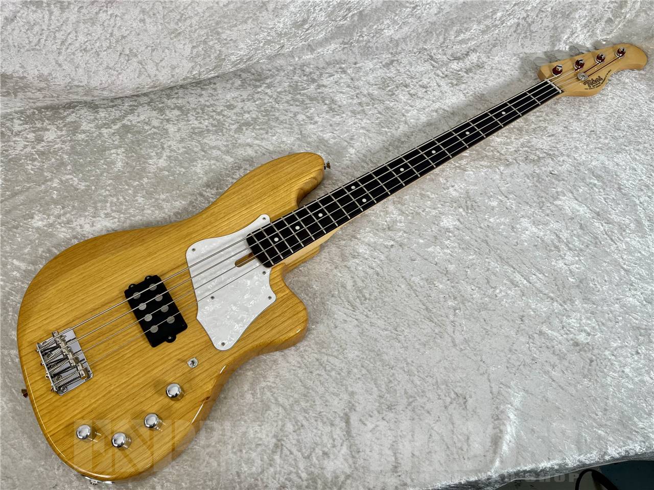 【即納可能】TOKAI(トーカイ) GHB437EQ-102 (エレキベース)お茶の水駅前店・別館