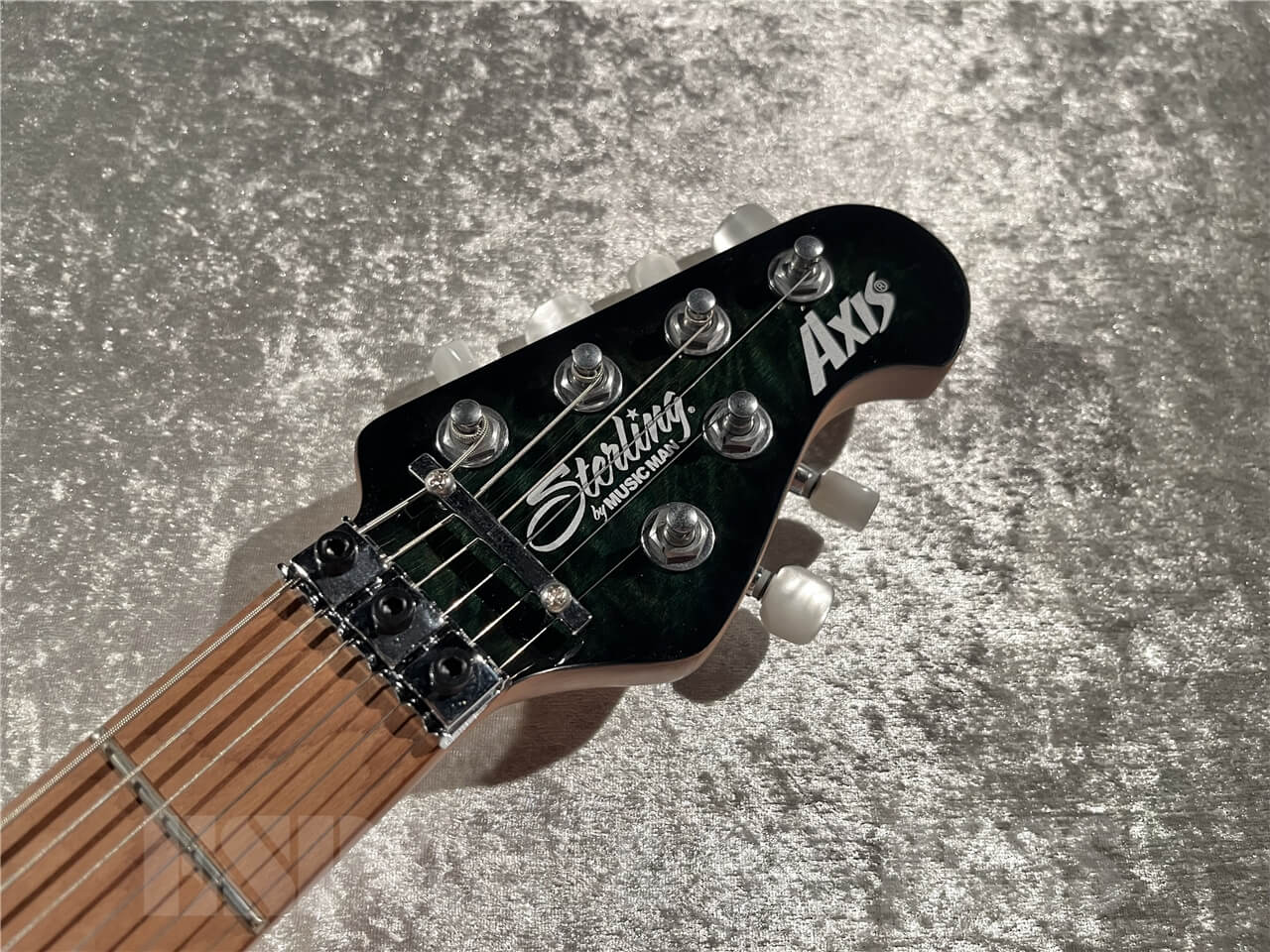 【即納可能】Sterling by MUSIC MAN(スターリン バイ ミュージックマン) Axis AX50 Quilted Maple (Yucatan Blue) 札幌店 - 5