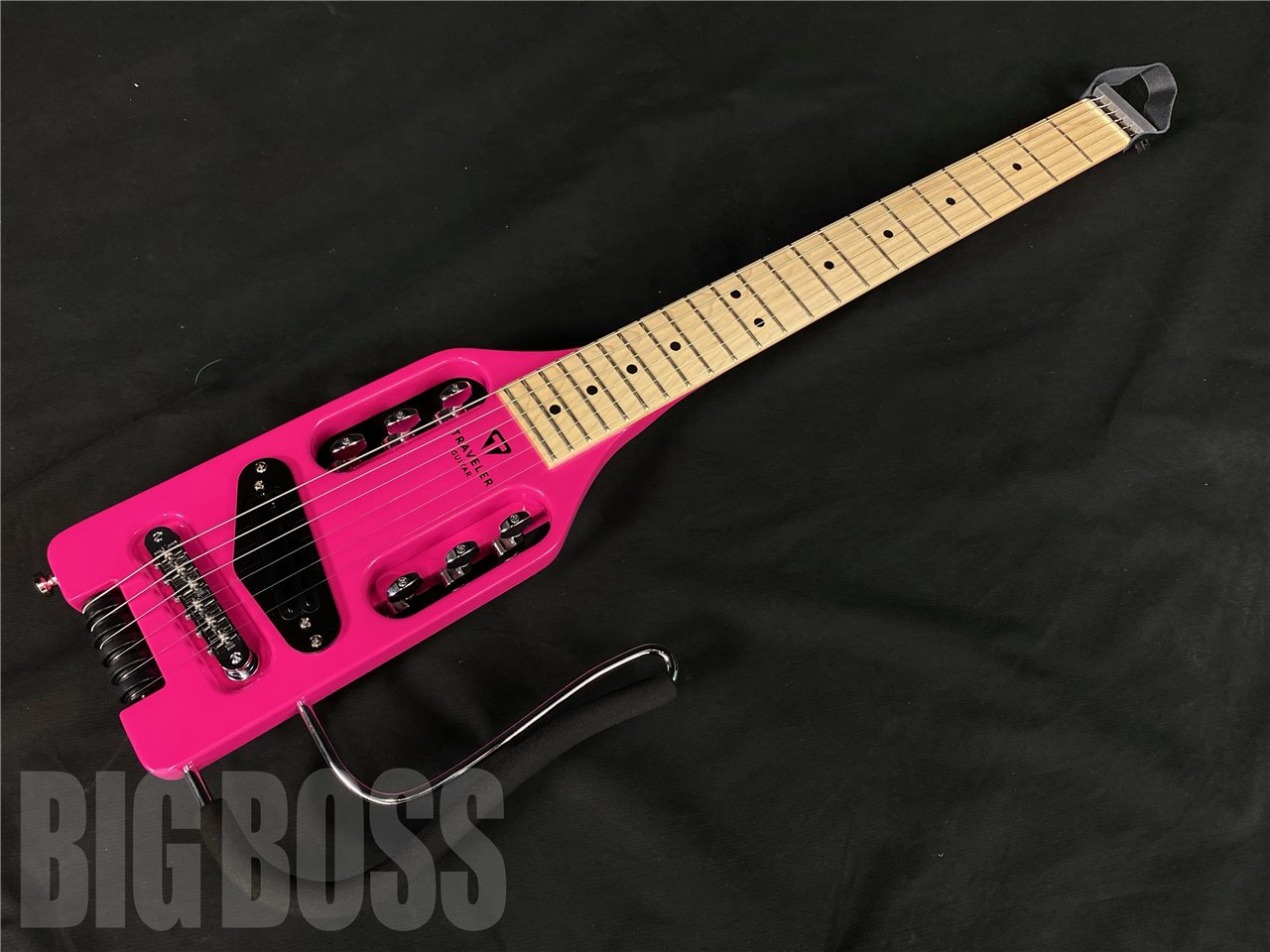 TRAVELER GUITAR(トラベラーギター) Ultra-Light Electric Hot Pink【ミニギター大集合】