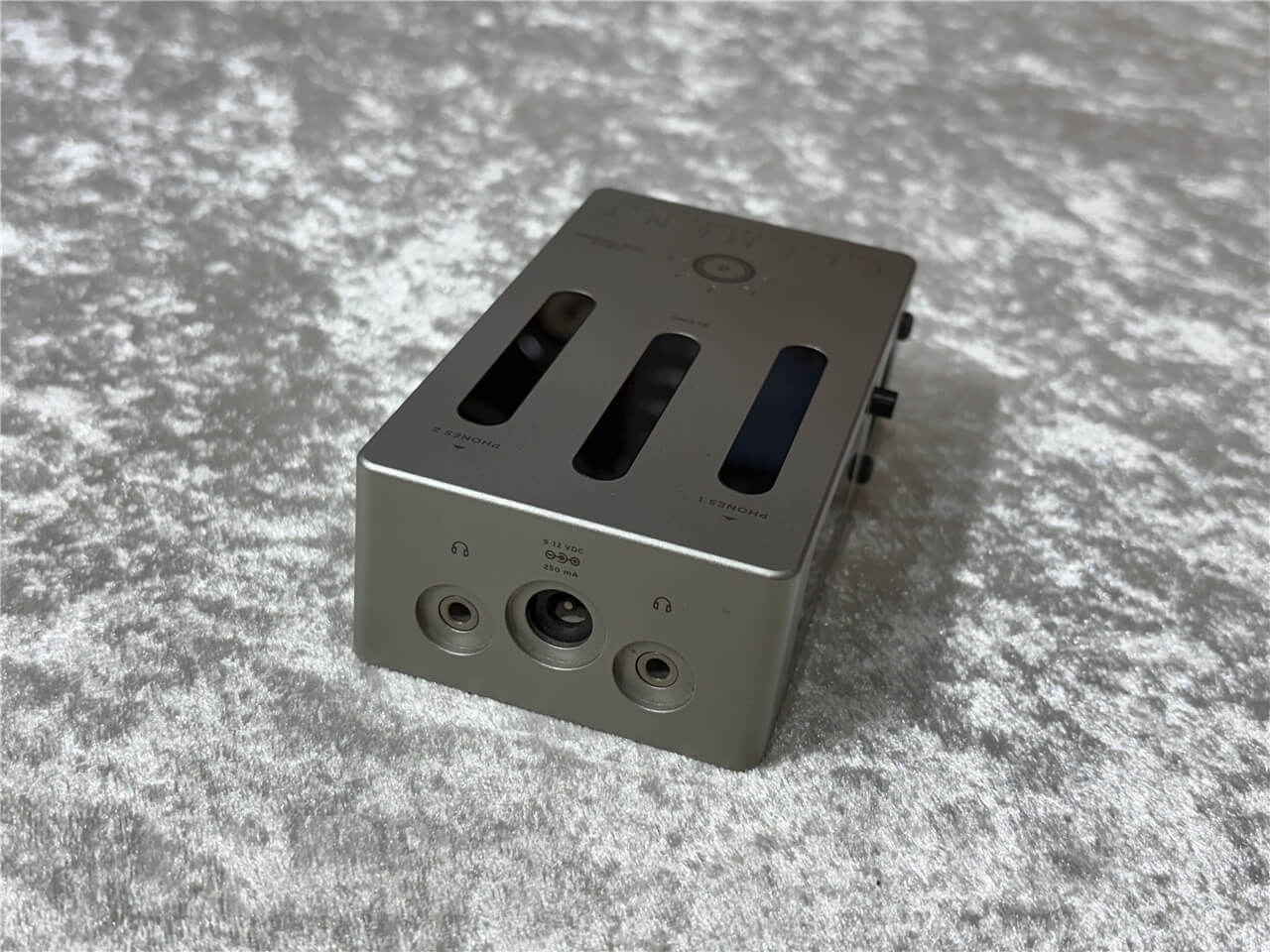 【即納可能】Darkglass Electronics(ダークグラスエレクトロニクス) ELEMENT (キャビネットシミュレーター／ヘッドフォンアンプ) 札幌店 - 4