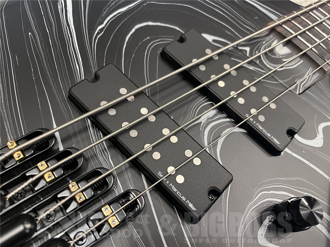 【即納可能】Sire(サイアー)Marcus Miller M6 4-String Headless Swirl(Black Swirl) 名古屋店 - 3