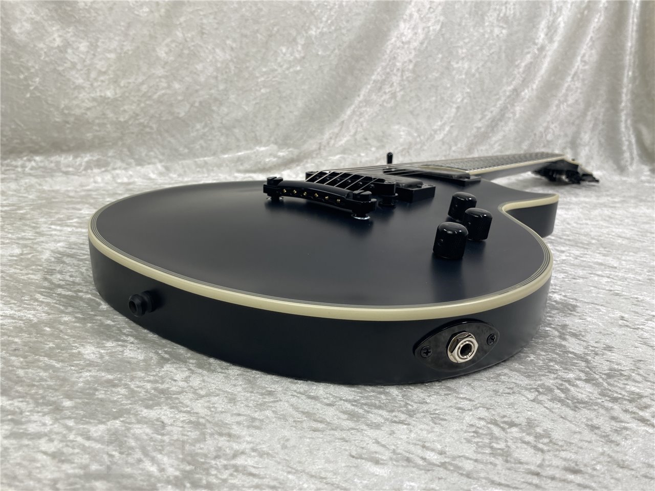 【即納可能/中古品】E-II(イーツー) EC EMG (Satin Black) お茶の水駅前店(東京)