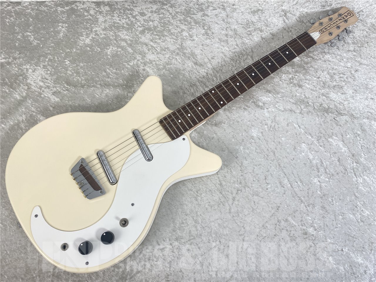 【即納可能】Danelectro(ダンエレクトロ) STOCK '59 / OUTASITE WHITE お茶の水駅前店(東京)