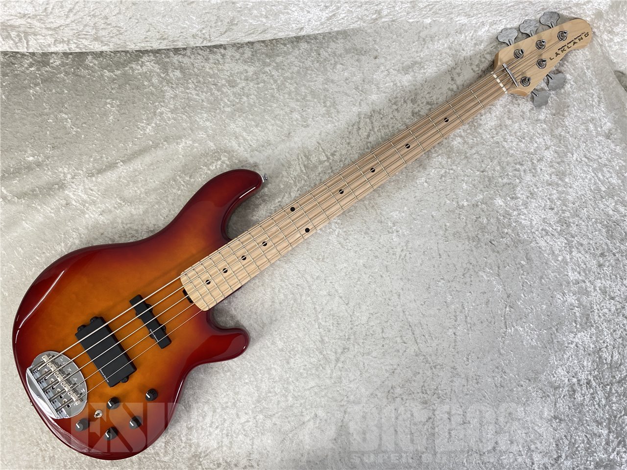 【即納可能】Lakland(レイクランド) Skyline Japan Series SK-5DX Cherry Sunburst / Maple FB お茶の水駅前店(東京) - 2
