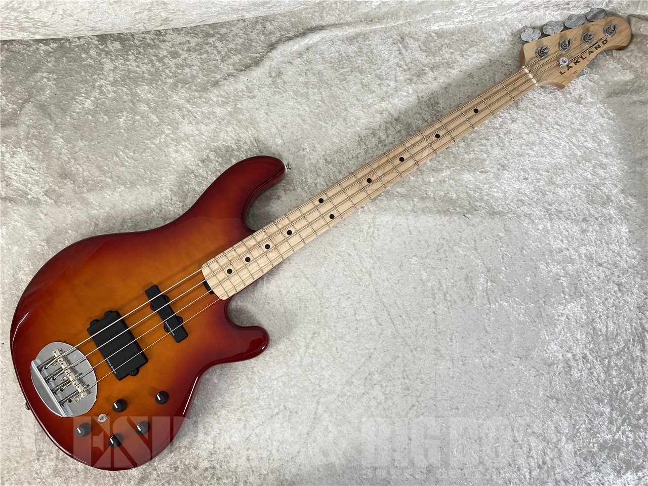 【即納可能】Lakland(レイクランド) Skyline Japan Series SK-4DX Cherry Sunburst / Maple FB お茶の水駅前店(東京) - 2