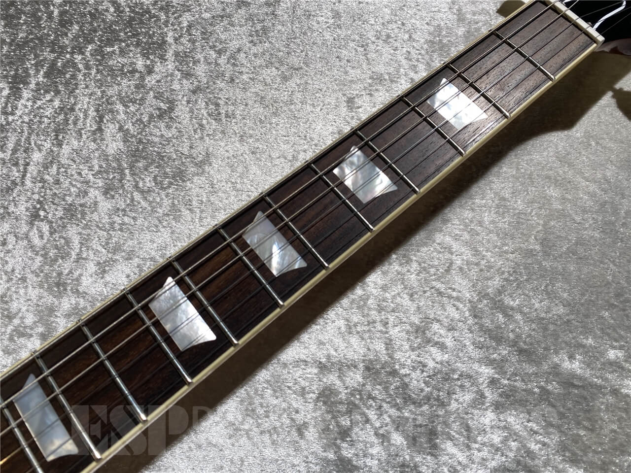 【即納可能】Epiphone(エピフォン) Inspired by Gibson Custom 1959 Les Paul Standard Reissue (Deep Cherry Sunburst) 札幌店 - 4