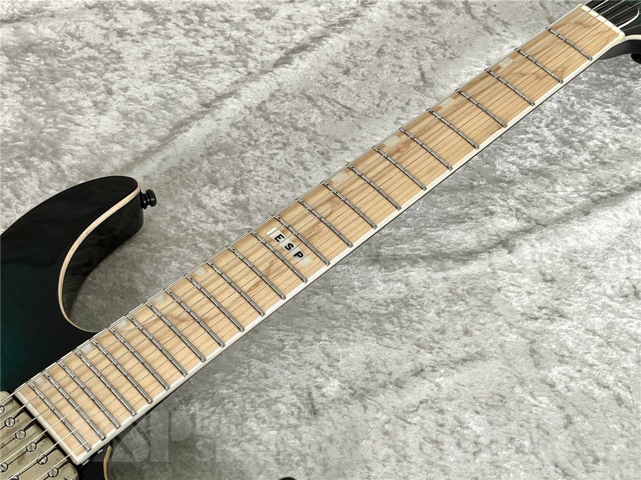 【即納可能】E-II(イーツー) M-II NT HS QM (Black Turquoise Burst) お茶の水駅前店・別館 - 5