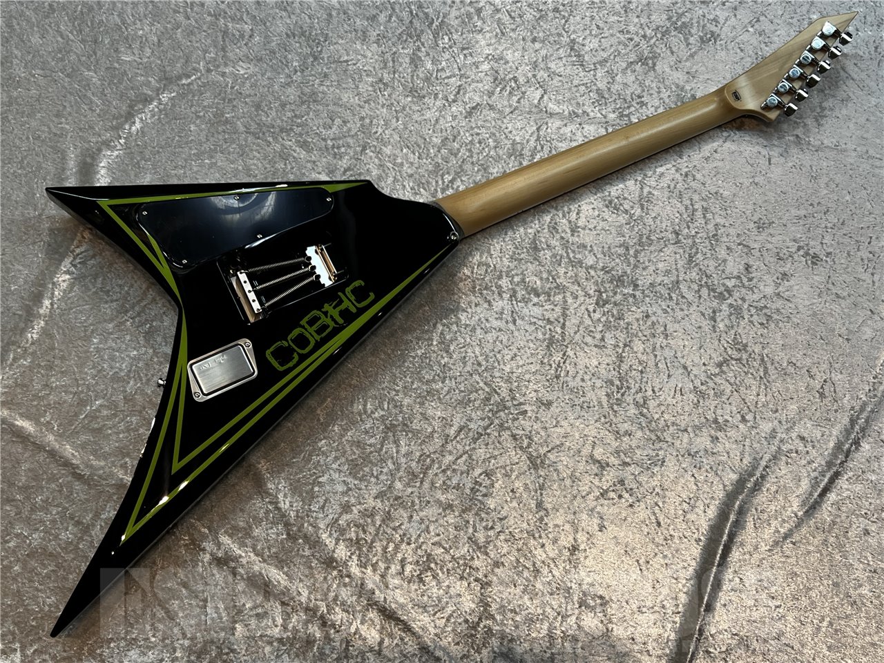 【即納可能】EDWARDS（エドワーズ）E-ALEXI GREENY(BODOM AFTER MIDNIGHT/Alexi Laihoモデル) 広島店