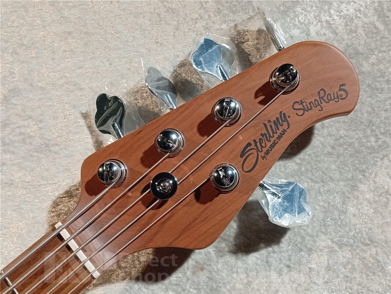 【即納可能】Sterling by MUSIC MAN(スターリンバイミュージックマン) Ray35 (Blue Sparkle) 札幌店